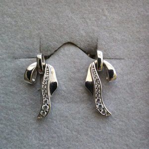Nina Ricci Signed Modern Silver Earrings In a Box
